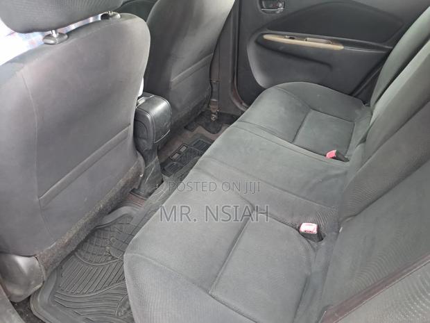 Toyota Yaris 2010 Red