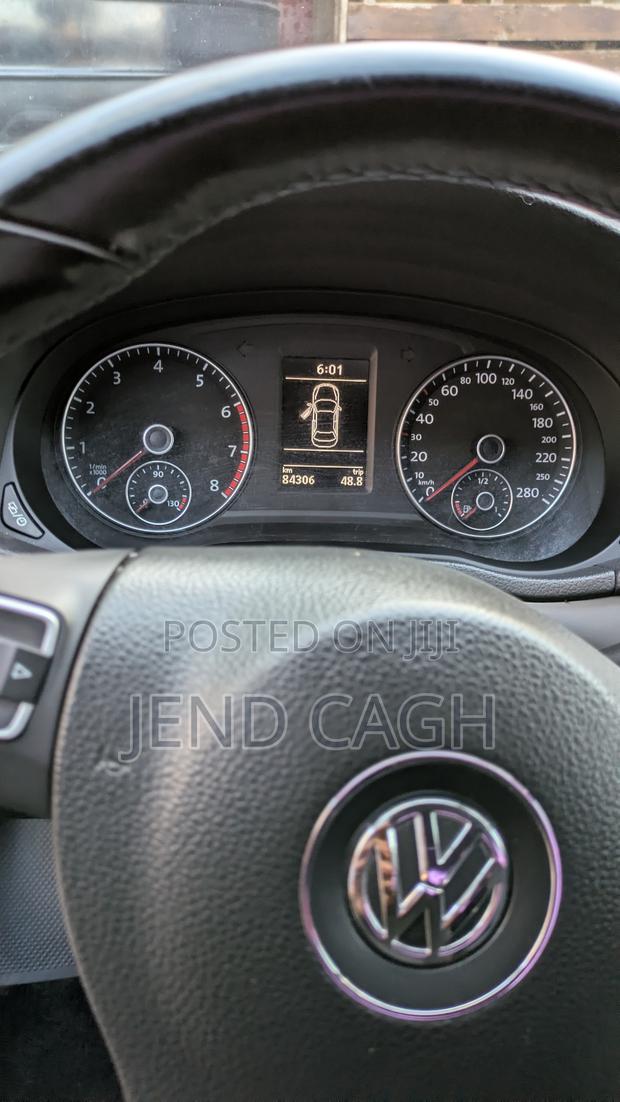 Volkswagen Passat 2015 Gold