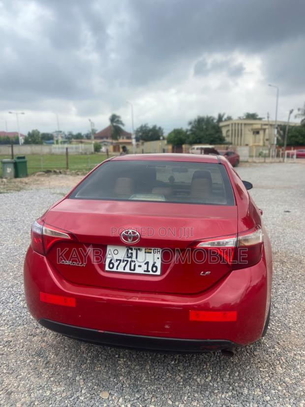 Toyota Corolla 2015 Red