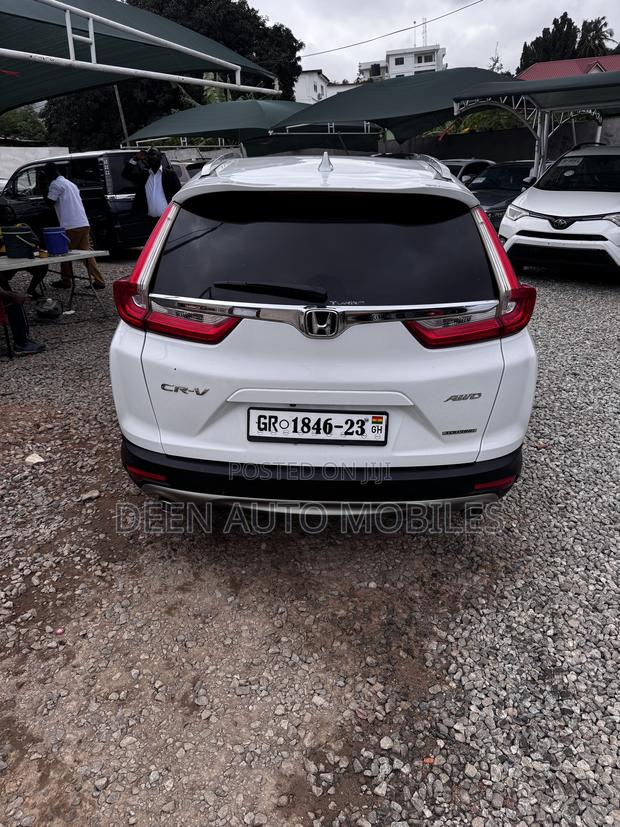 Honda CR-V Touring AWD 2019 White