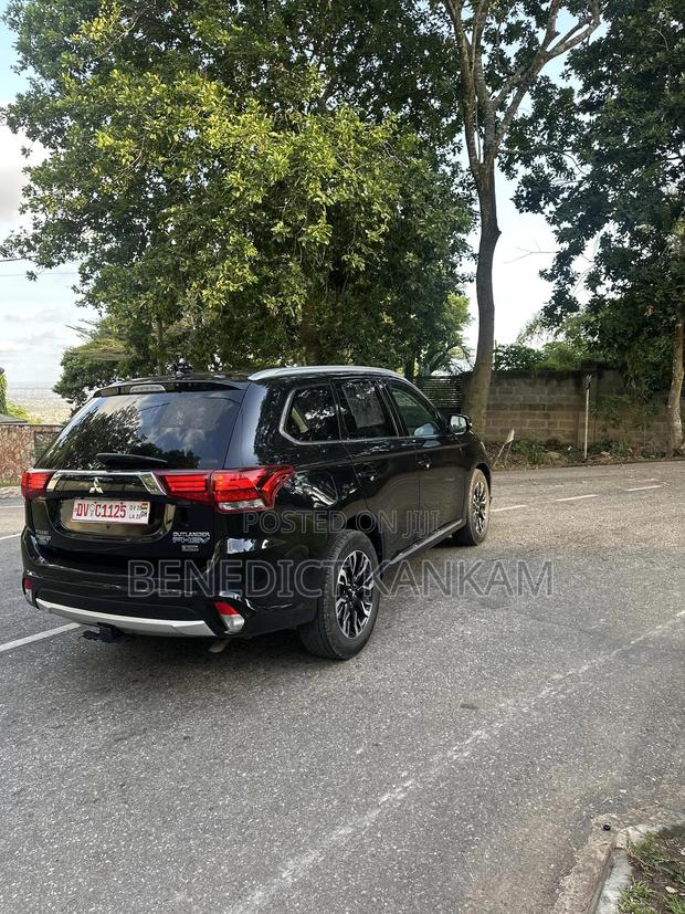 Mitsubishi Outlander 2.0 PHEV AWD 2018 Black