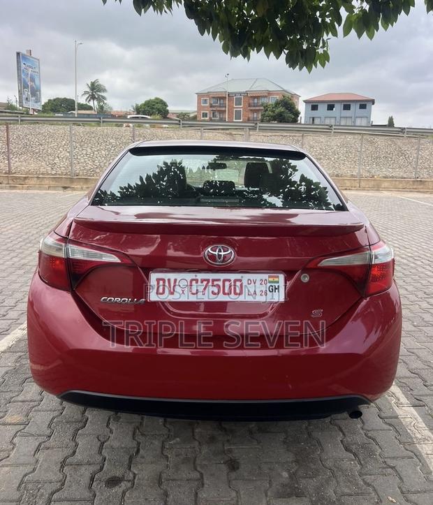 Toyota Corolla S Premium 4dr Sedan (1.8L 4cyl CVT) 2016 Red