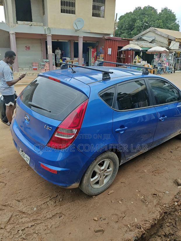 Hyundai i30 cw 1.6 CRDi 2009 Blue