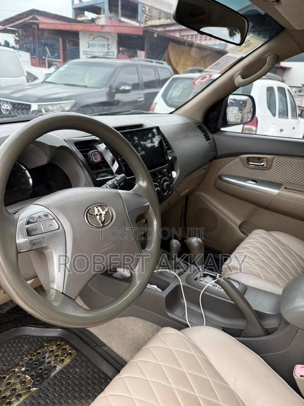 Toyota Fortuner 2013 Black