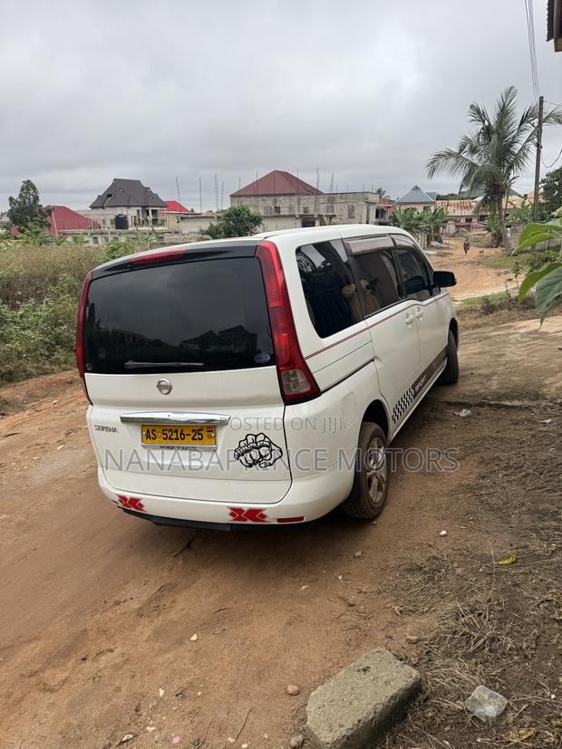 Nissan Serena 2012 White