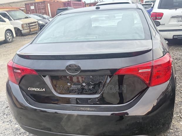 Toyota Corolla 2018 Black