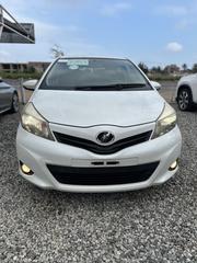 Toyota Vitz 2013 White for sale