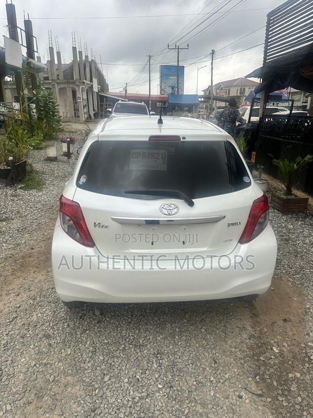 Toyota Vitz 2013 White