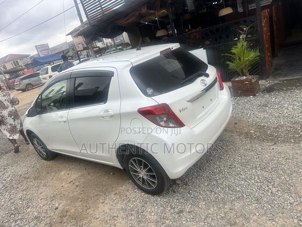 Toyota Vitz 2013 White