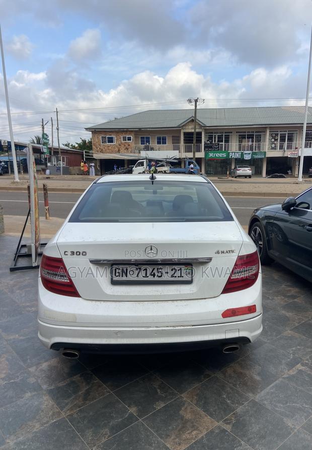 Mercedes-Benz C300 Sport 4Matic Sedan AWD (3.0L 6cyl 7A) 2012 White