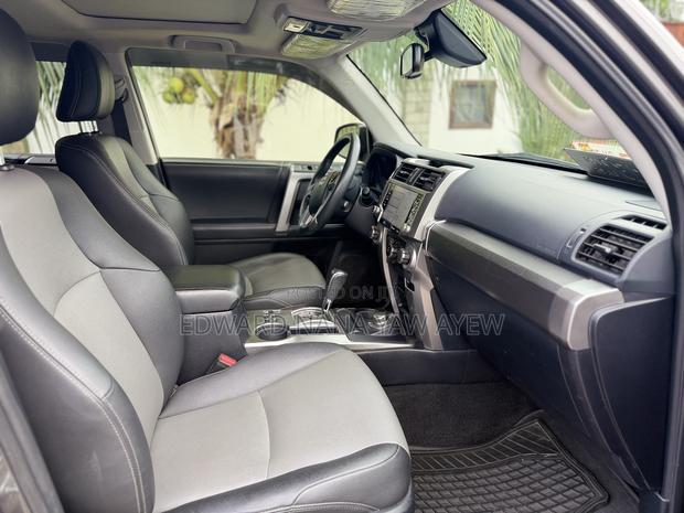 Toyota 4-Runner Limited 2020 Gray