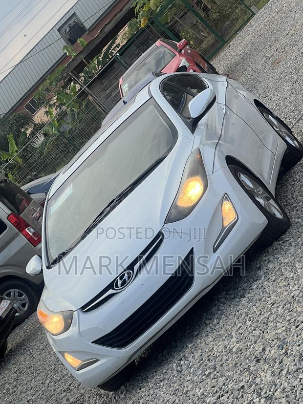 Hyundai Elantra 2016 White