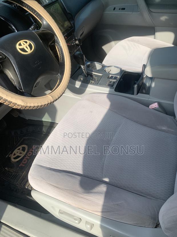 Toyota Highlander 2012 Gray