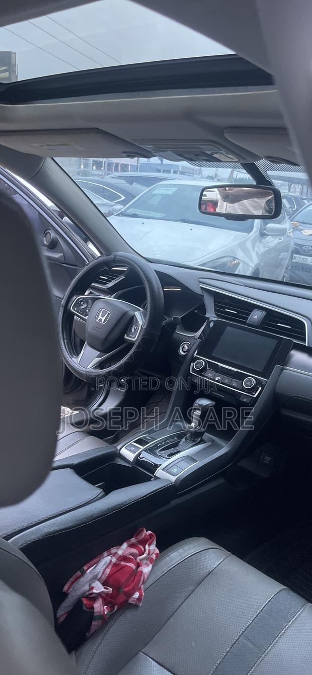 Honda Civic EX-L Sedan 2018 Gray