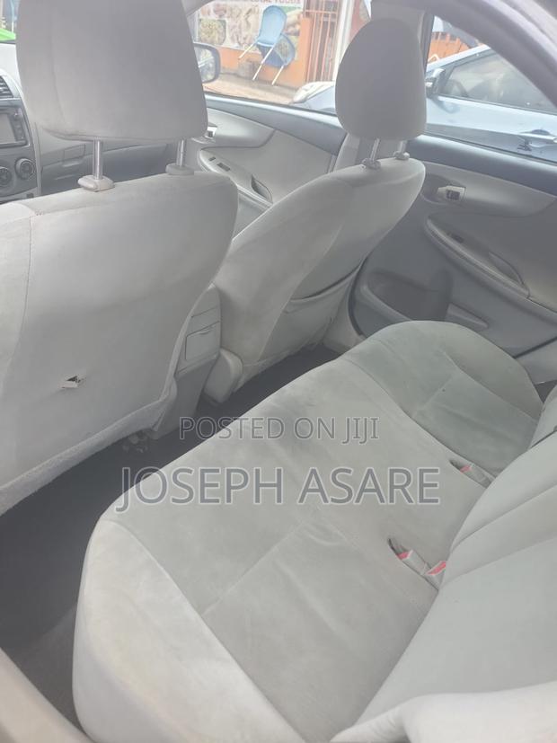 Toyota Corolla LE 4dr Sedan (1.8L 4cyl 4A) 2013 Blue
