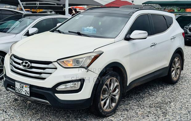 Hyundai Santa Fe 2015 White