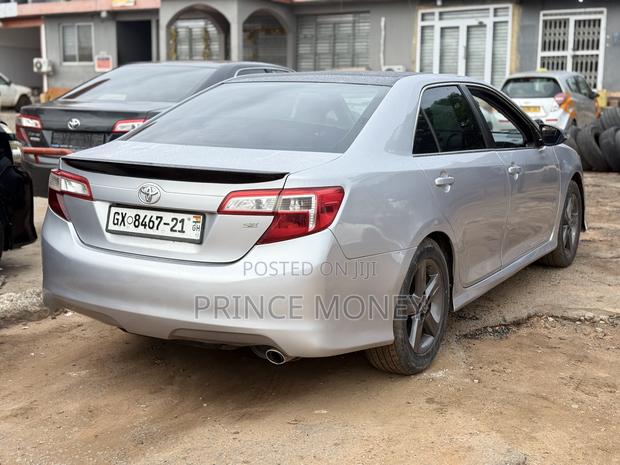 Toyota Camry 2014 Gray