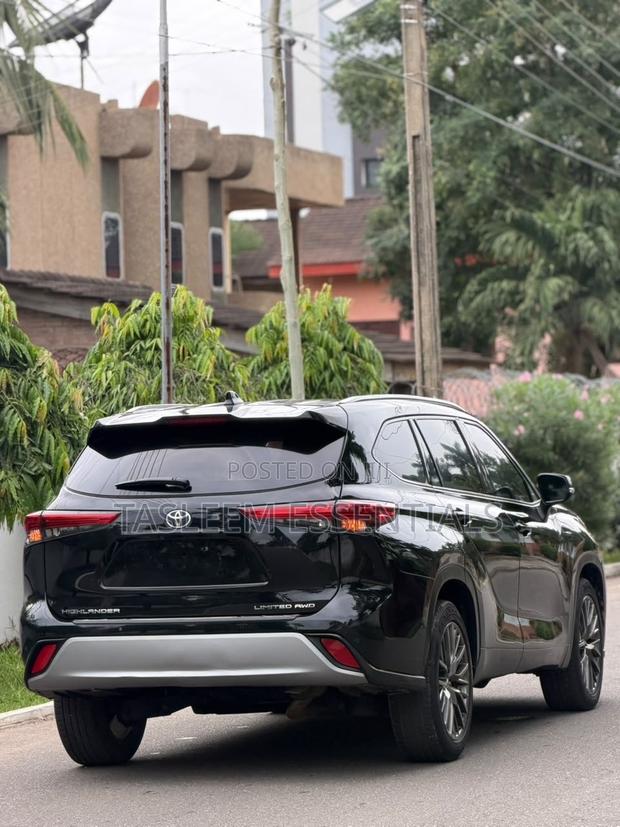 Toyota Highlander XSE 2022 White