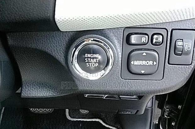 Toyota Vitz 2015 Black