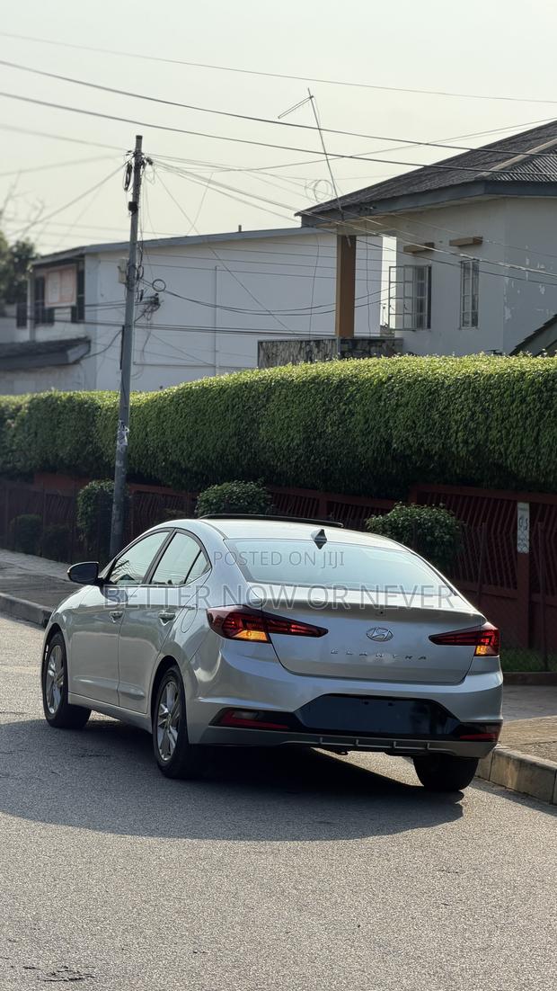 Hyundai Elantra SEL 2020 Silver