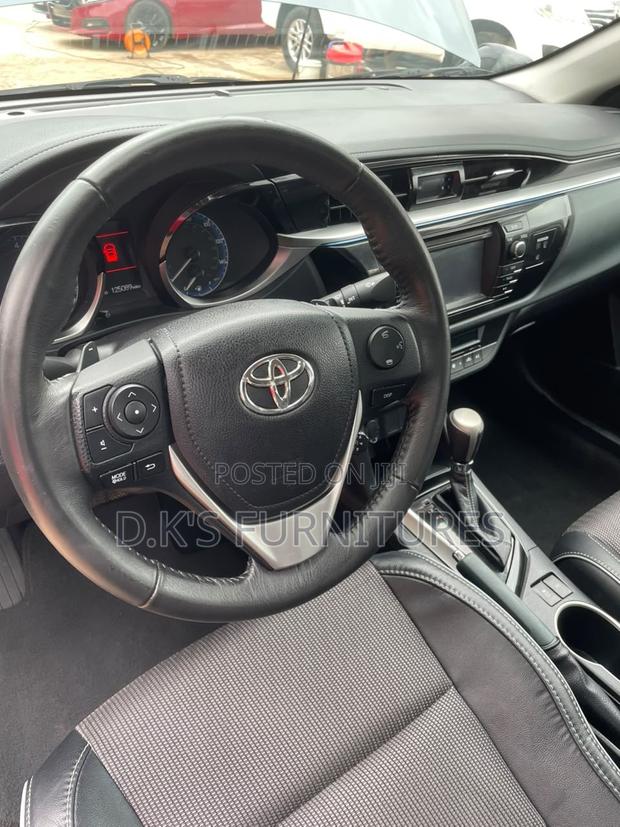 Toyota Corolla LE 4dr Sedan (1.8L 4cyl CVT) 2016 Gray