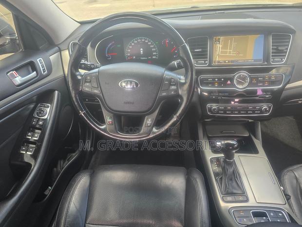 Kia Cadenza 2015 Silver