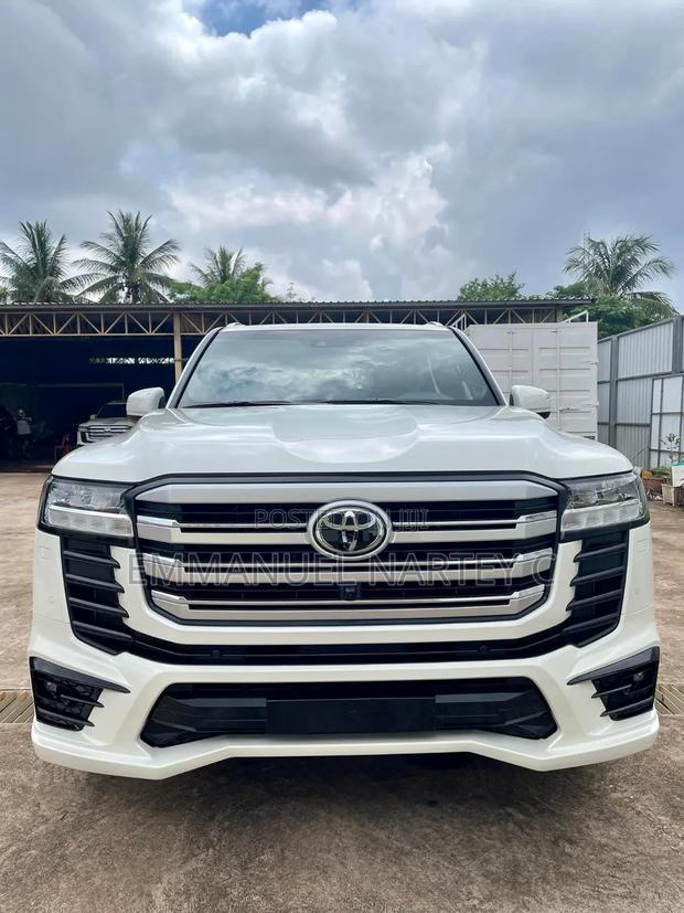 New Toyota Land Cruiser 2023 White