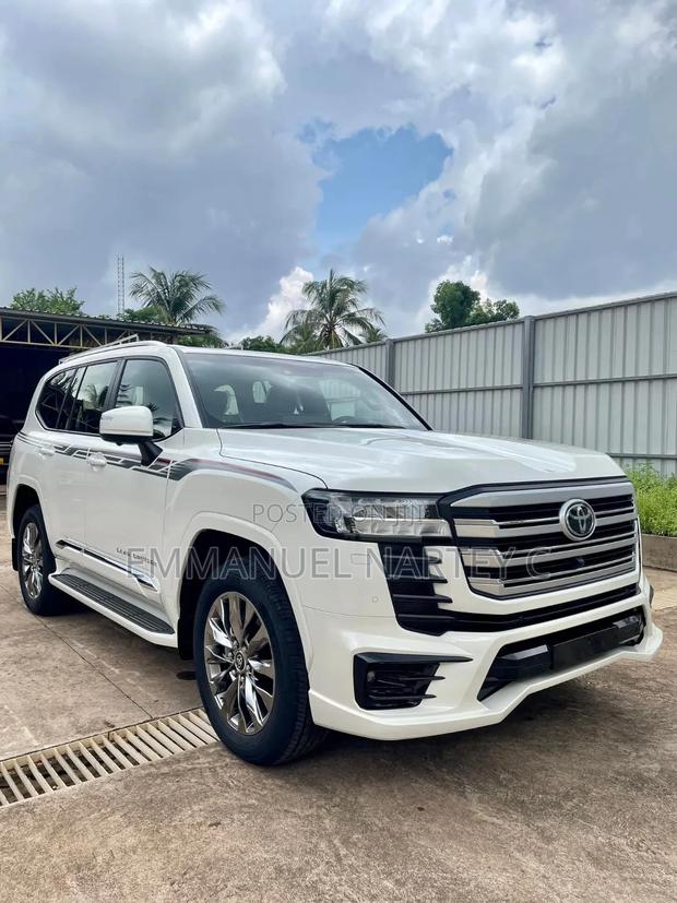 New Toyota Land Cruiser 2023 White