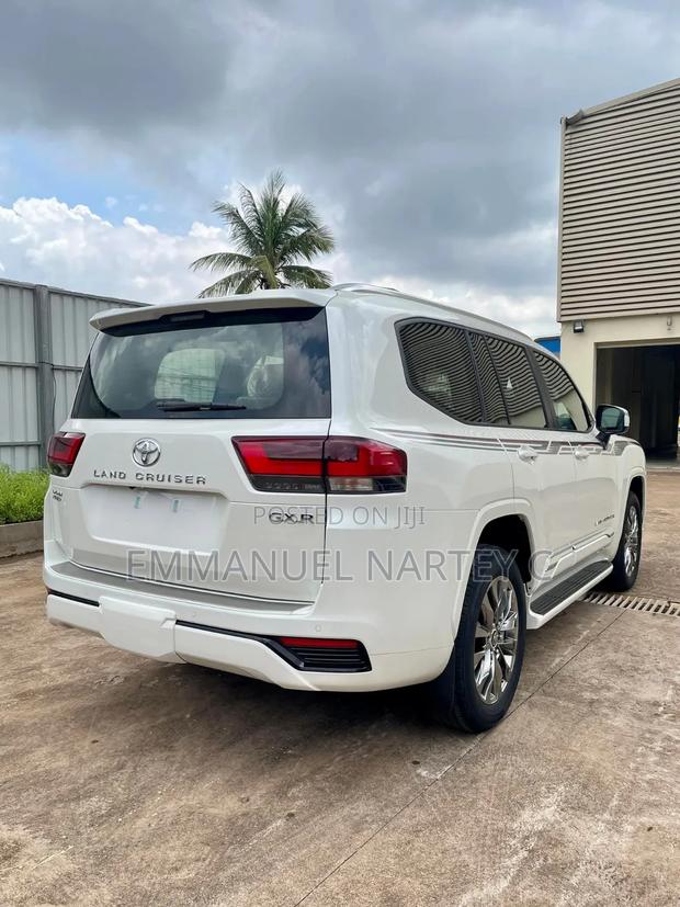 New Toyota Land Cruiser 2023 White