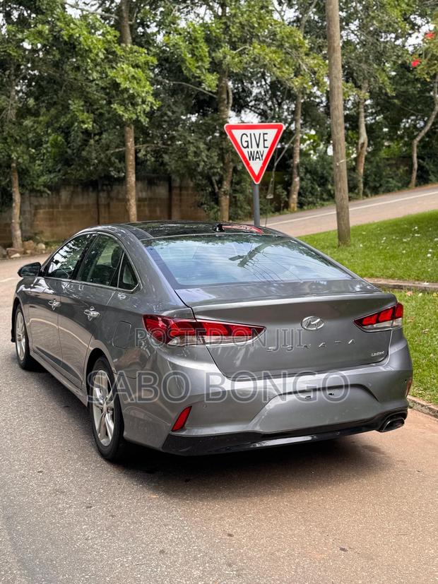 Hyundai Sonata Sport 2.0T 2018 Gray