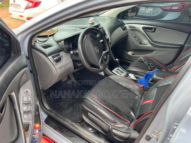 Hyundai Elantra Limited 4dr Sedan (1.8L 4cyl 6A) 2014 Gray