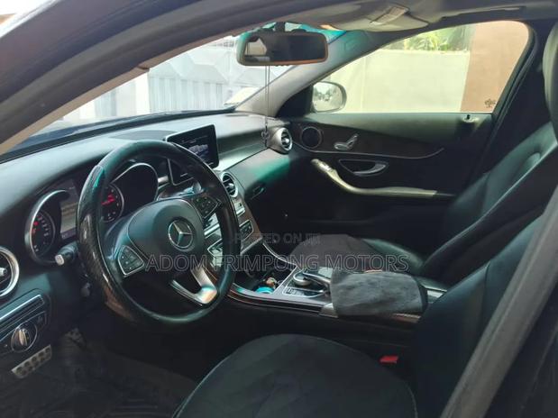 Mercedes-Benz C300 2016 Black