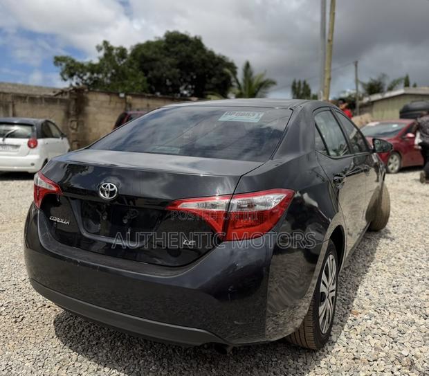 Toyota Corolla LE 4dr Sedan (1.8L 4cyl CVT) 2016 Black