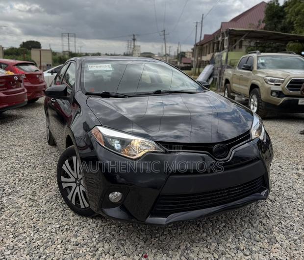Toyota Corolla LE 4dr Sedan (1.8L 4cyl CVT) 2016 Black