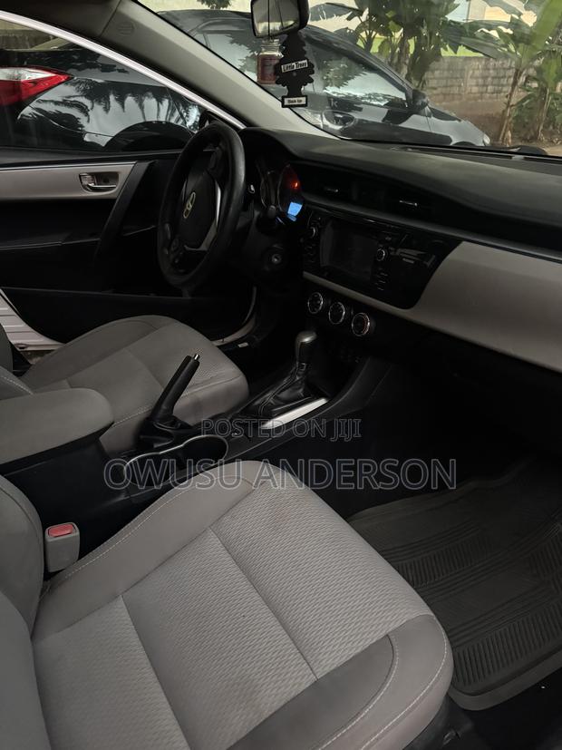 Toyota Corolla 2016 White