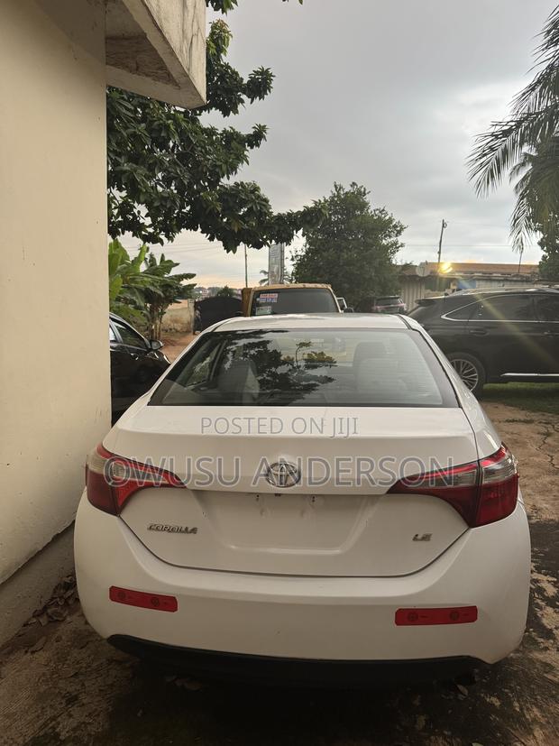 Toyota Corolla 2016 White