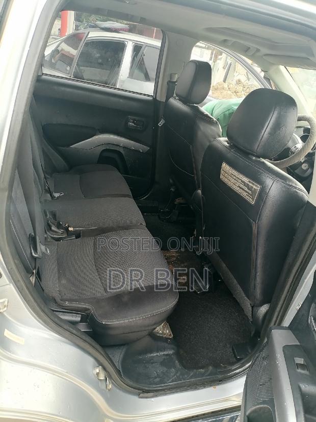 Mitsubishi Outlander 2009 Silver