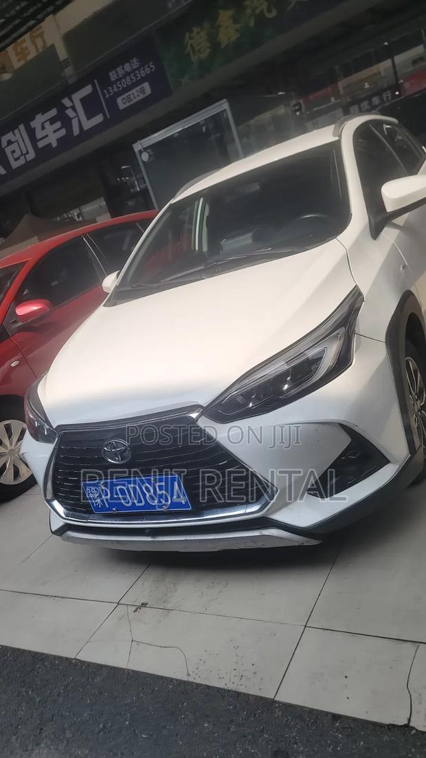 Toyota Yaris 2017 White