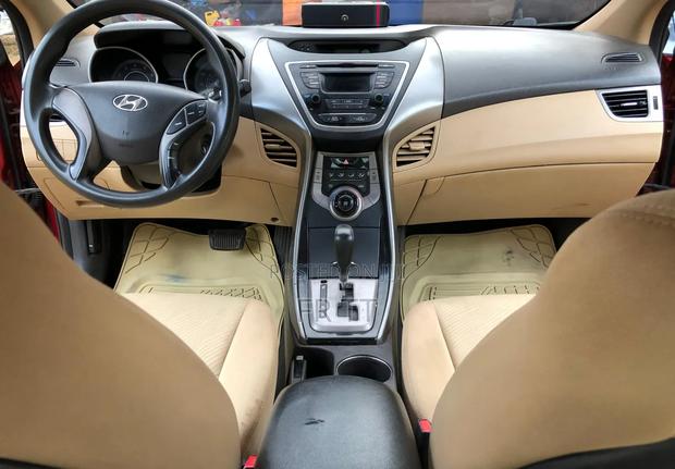 Hyundai Elantra 2013 Red