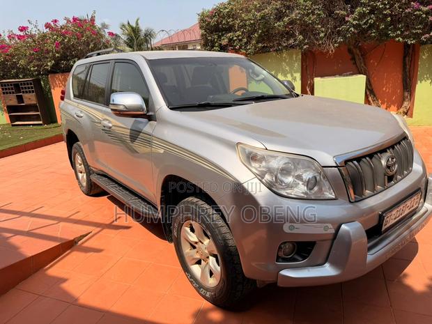Toyota Land Cruiser Prado 4.0 Petrol TX 2012 Silver