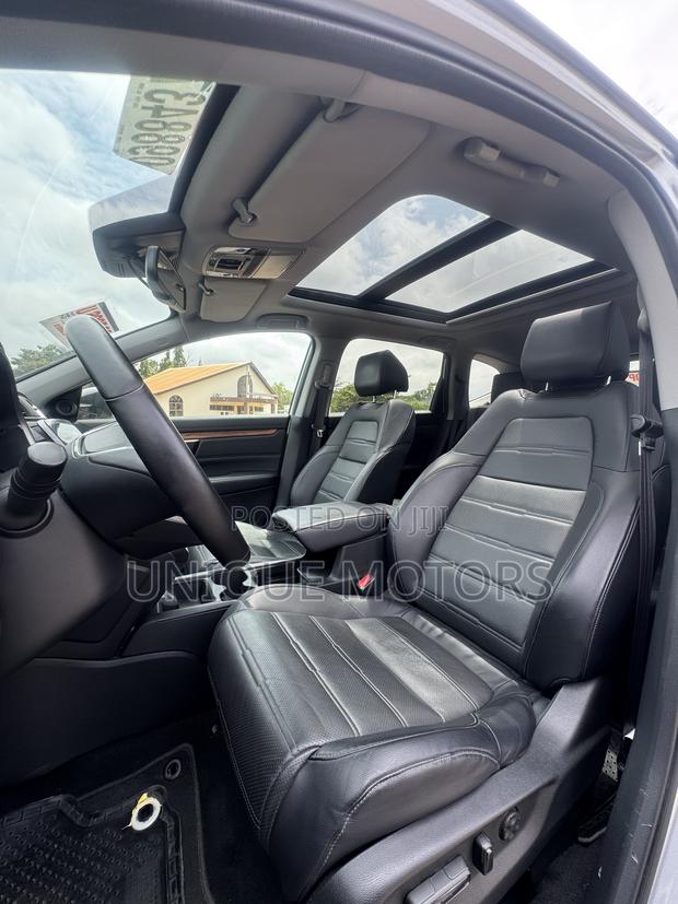 Honda CR-V Touring AWD 2018 Silver