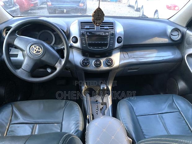 Toyota RAV4 2009 Blue