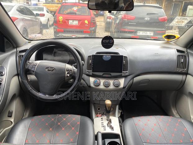 Hyundai Elantra 2010 Silver
