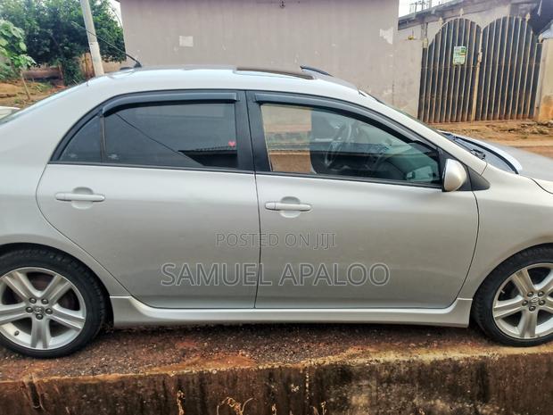 Toyota Corolla Fielder 1.8 Petrol FWD 2013 Silver