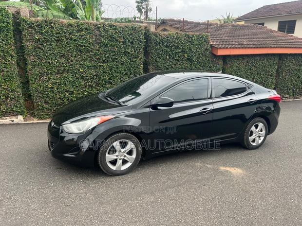 Hyundai Elantra 2013 Black