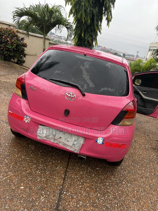 Toyota Vitz 1.3 AWD 5dr 2009 Pink