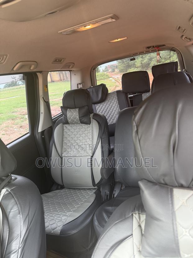 Toyota Voxy 2013 Black