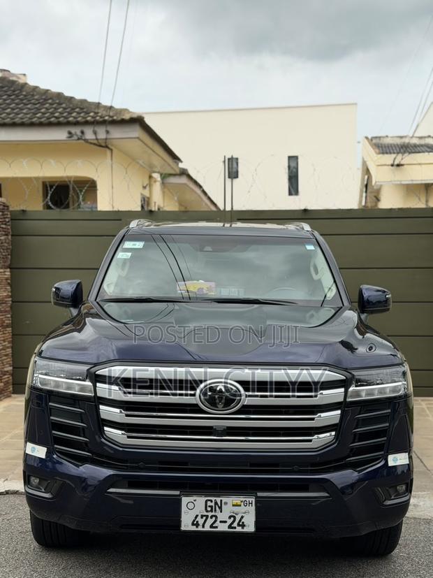 Toyota Land Cruiser 2023 Black