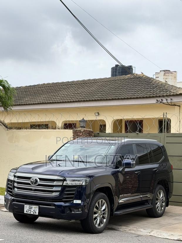 Toyota Land Cruiser 2023 Black
