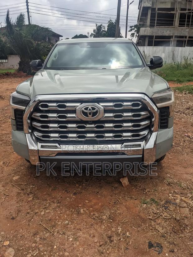 Toyota Tundra 2023 Green